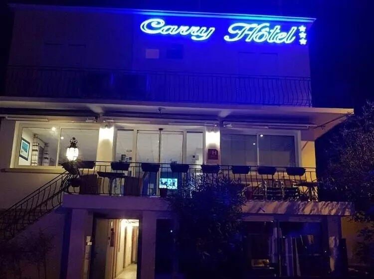 Отель Carry