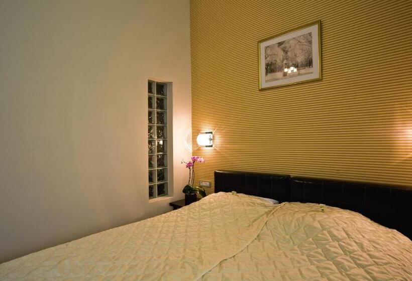 هتل Depandans Jezero