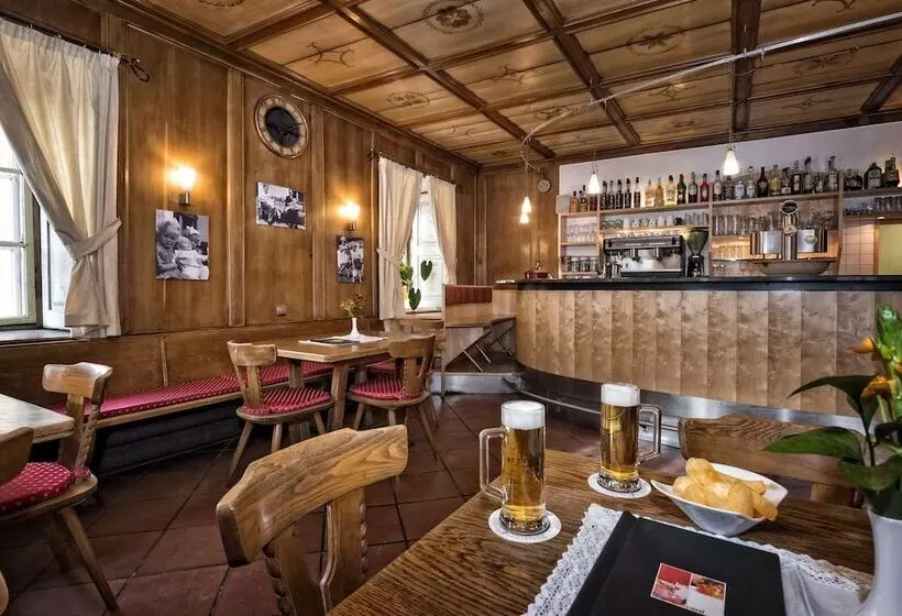 酒店 Emma Historic