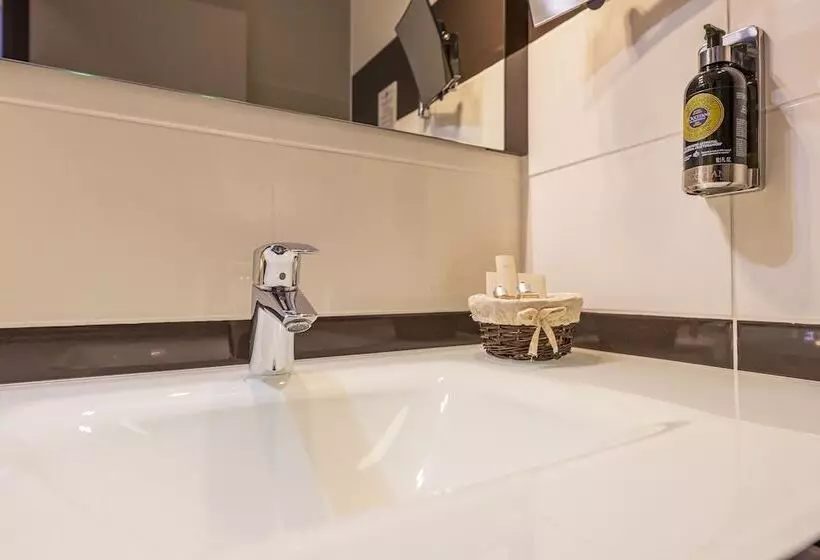 هتل Hôtel Le Colombier