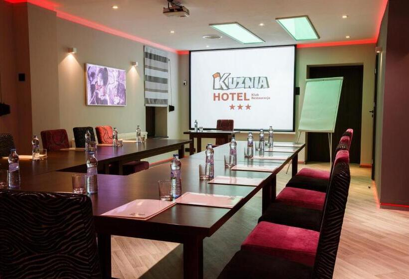 호텔 Kuźnia