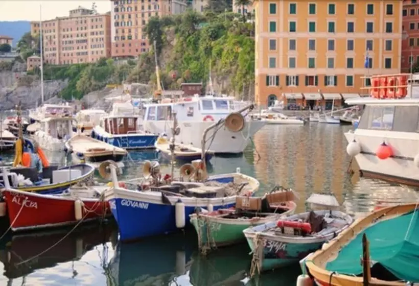 هتل La Camogliese