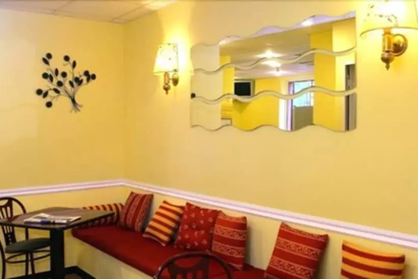 هتل La Camogliese