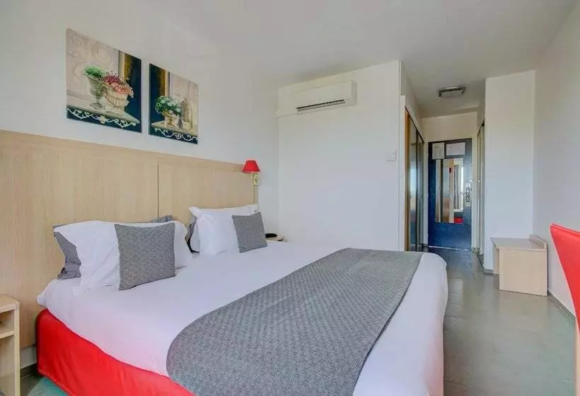 ホテル Les Nevons