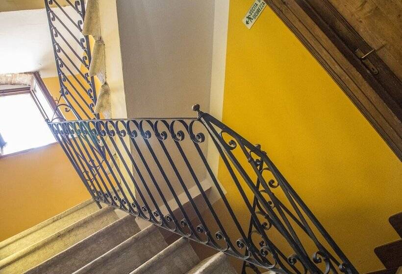 فندق Locanda Al Centrale