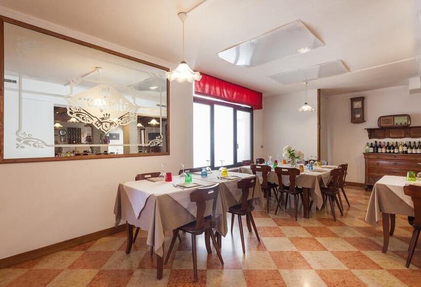 فندق Locanda Al Centrale