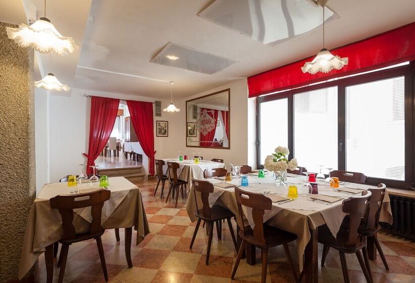 فندق Locanda Al Centrale