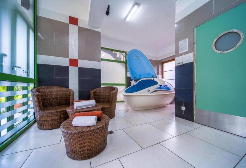 호텔 Modrzewiówka