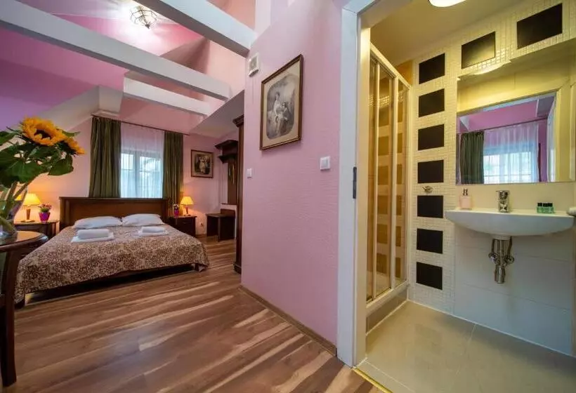 فندق Modrzewiówka