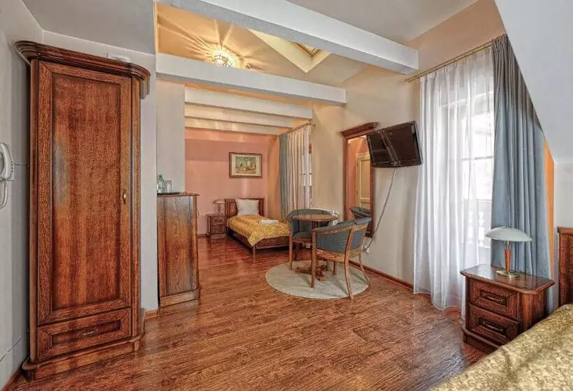 فندق Modrzewiówka