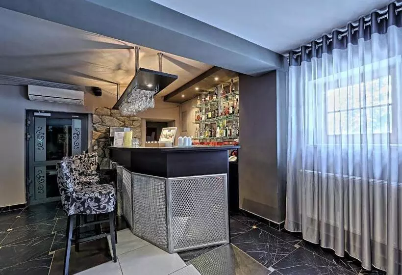 فندق Modrzewiówka