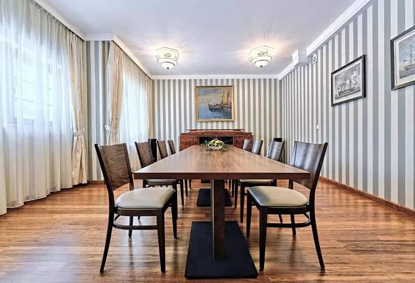 فندق Modrzewiówka