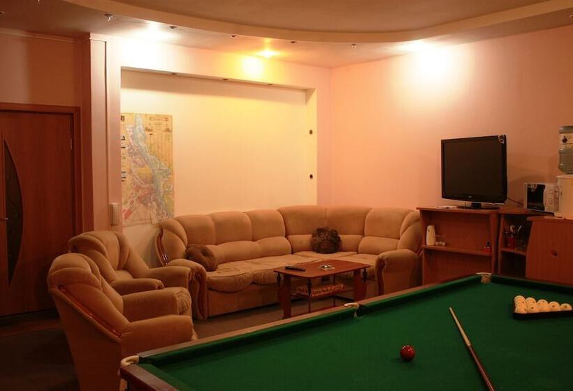 فندق Near Globus