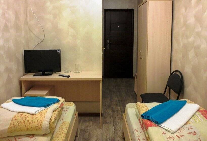 فندق Near Globus