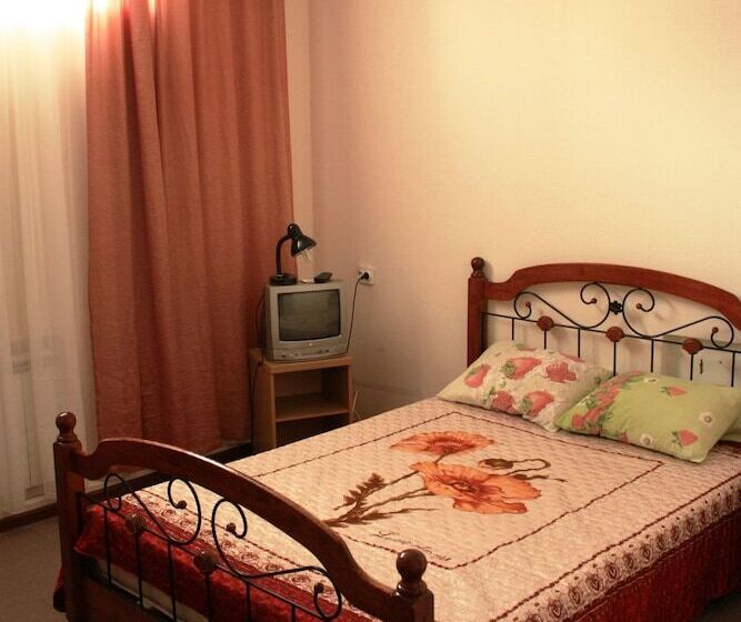 فندق Near Globus