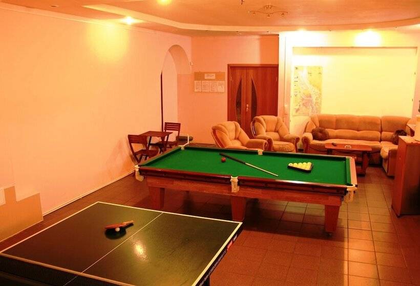 فندق Near Globus