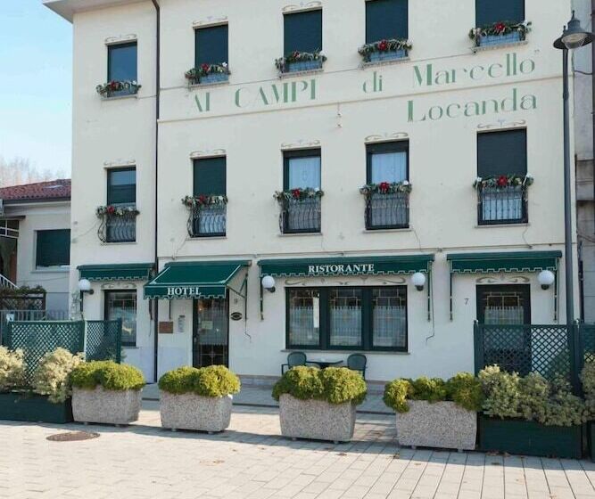 فندق Ristorante Ai Campi Di Marcello