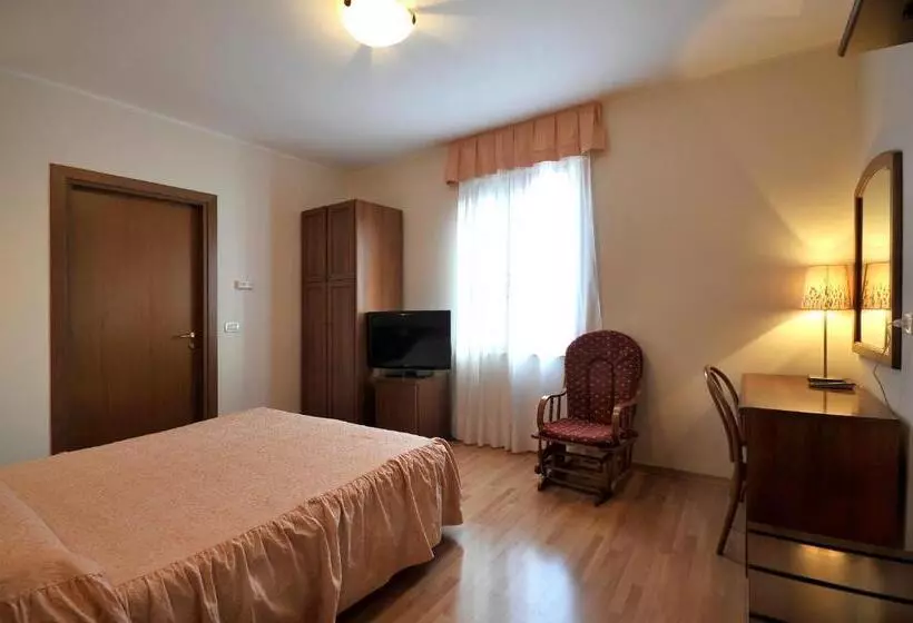 בית מלון כפרי Ristorante Ai Campi Di Marcello