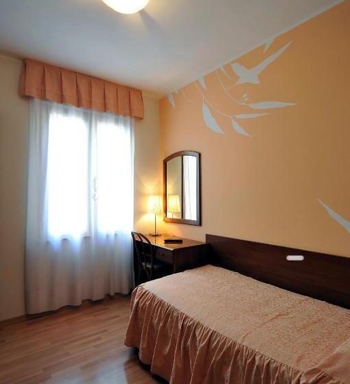 فندق Ristorante Ai Campi Di Marcello