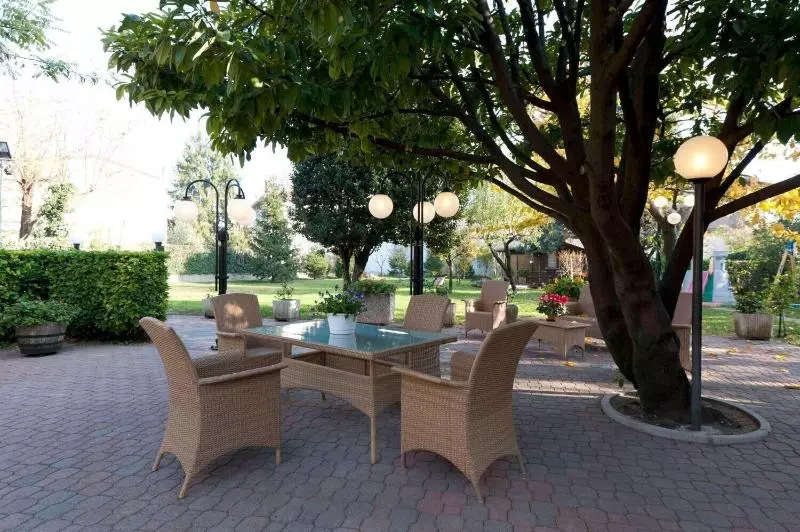 Hotelli Ristorante Ai Campi Di Marcello