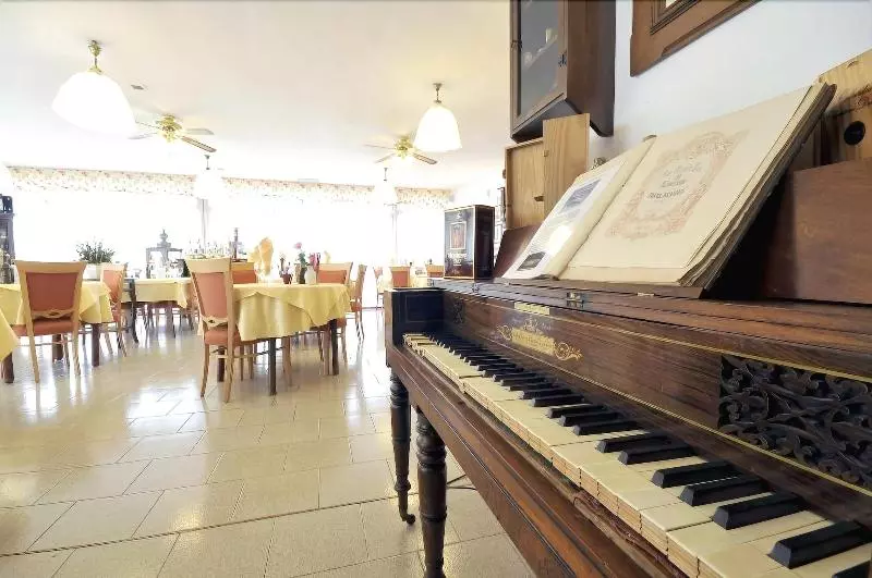 Hotelli Ristorante Ai Campi Di Marcello
