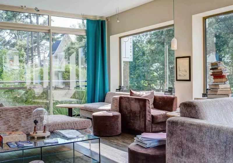 Отель The Originals Boutique La Villa Ouest & Spa