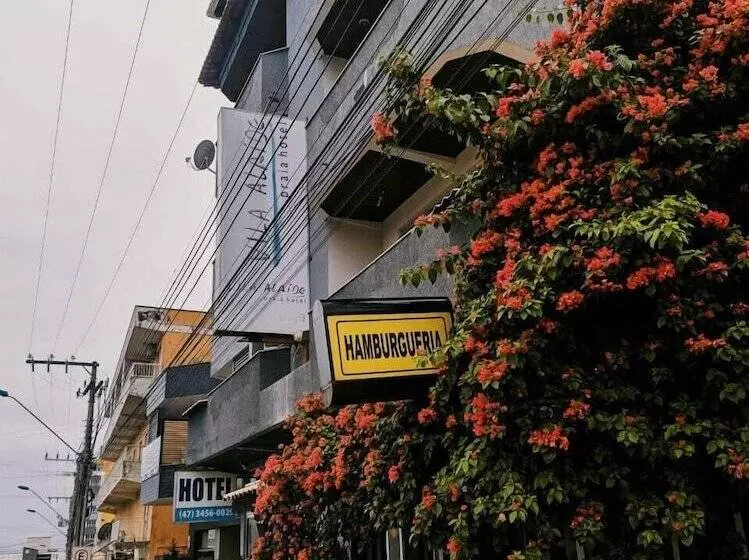 Отель Vila Alaide Praia