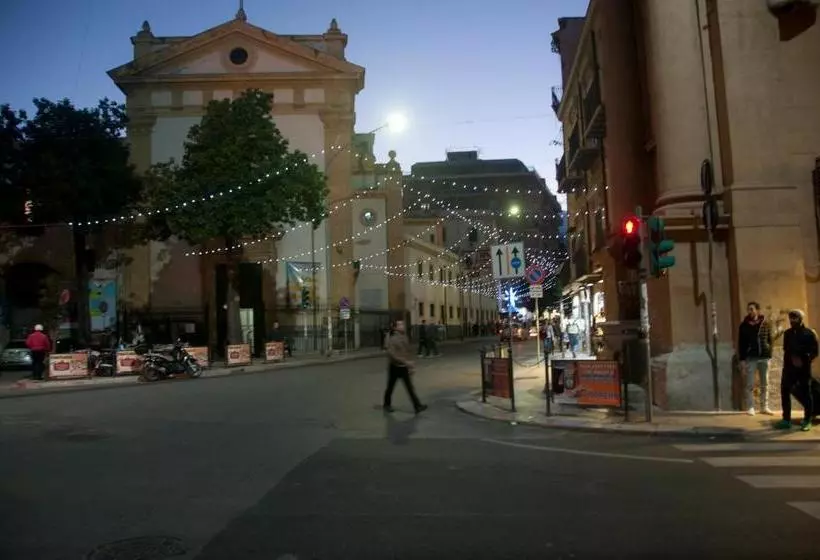 هتل Affittacamere Vittoria