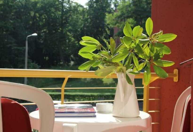 فندق Wald Und See