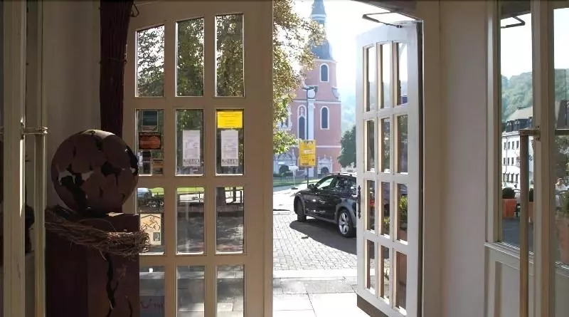 בית מלון כפרי Zum Goldenen Stern