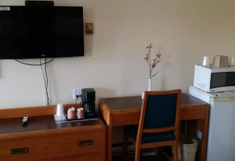 Motelli River Mist Inn