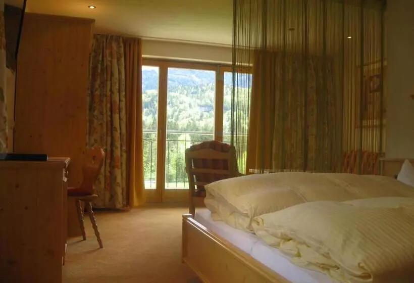 پانسیون Tourist Hotel Boehm