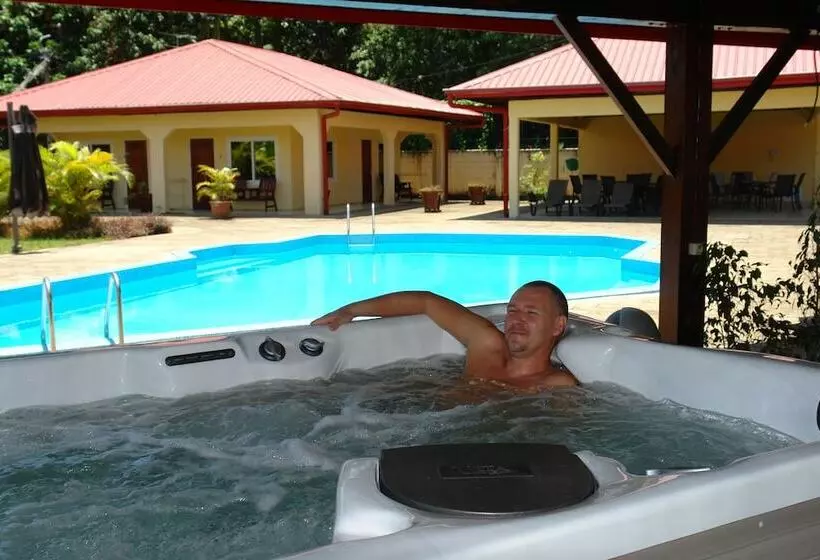 استراحتگاه Kekemba Apartments Paramaribo