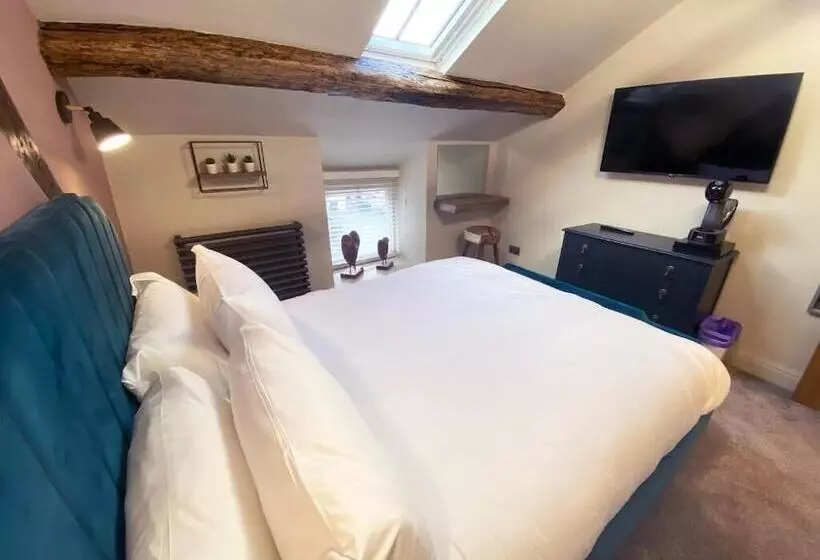 Aamiaismajoitus (B&B) The Hive At Poppi Red