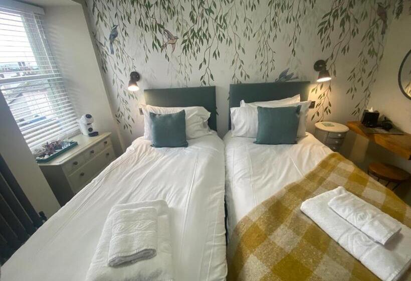 Bed and Breakfast The Hive At Poppi Red