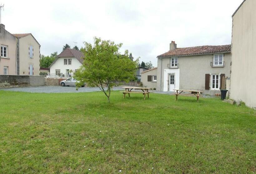 ペンション Grand Gite Du Puy Lambert