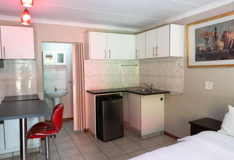 پانسیون Ramata Guest House