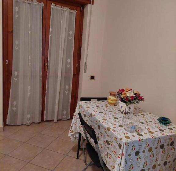 مبيت وإفطار Nilu E Sagio