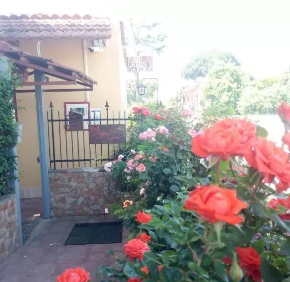 ベッドアンドブレックファースト Green Garden