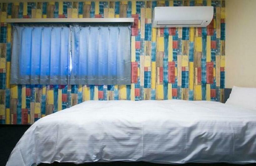 1 2 2 Kentokumachi Hotel / Vacation Stay 8106