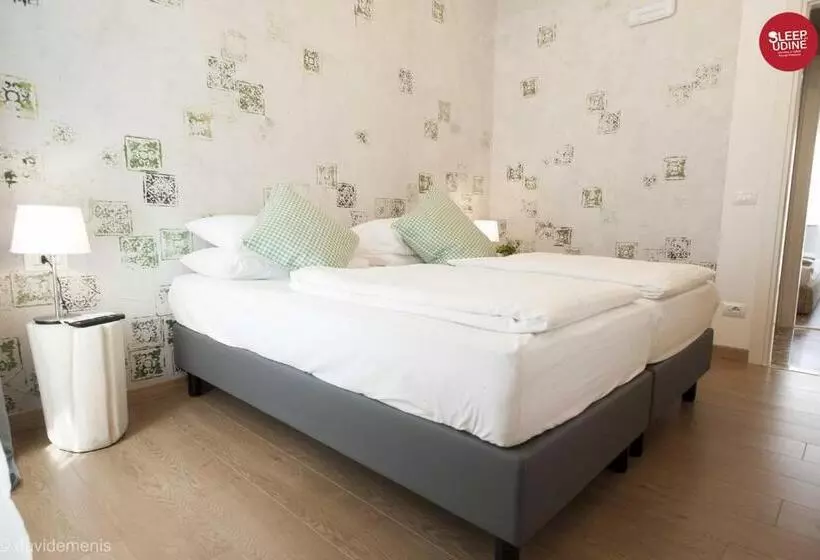 پانسیون Sleep In Udine