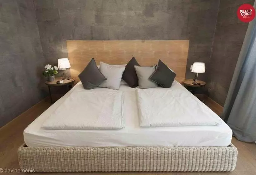 پانسیون Sleep In Udine