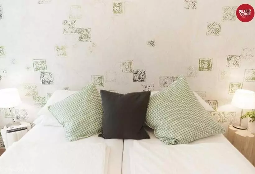 پانسیون Sleep In Udine