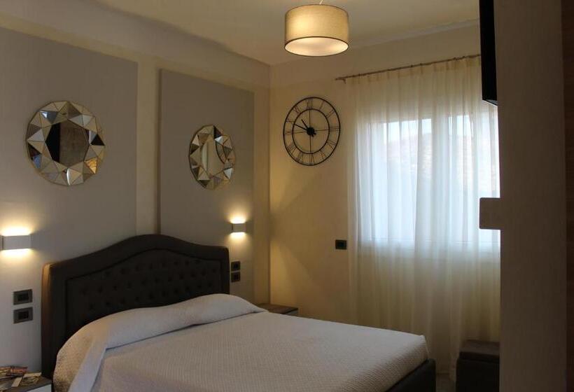 פנסיון Villa Martina Luxury Rooms