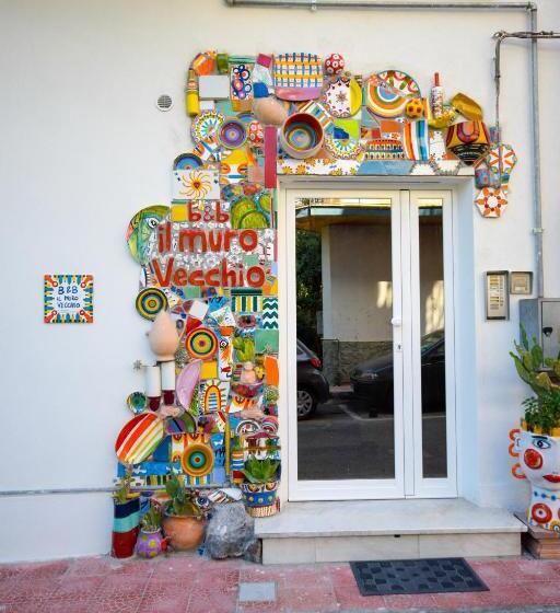 تختخواب و صبحانه Il Muro Vecchio Design