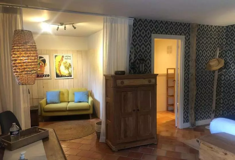 Aamiaismajoitus (B&B) La Tour De Cause