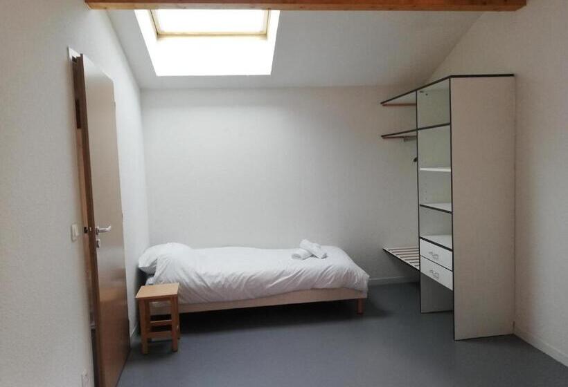 هتل Village Vacances De Val D Isère