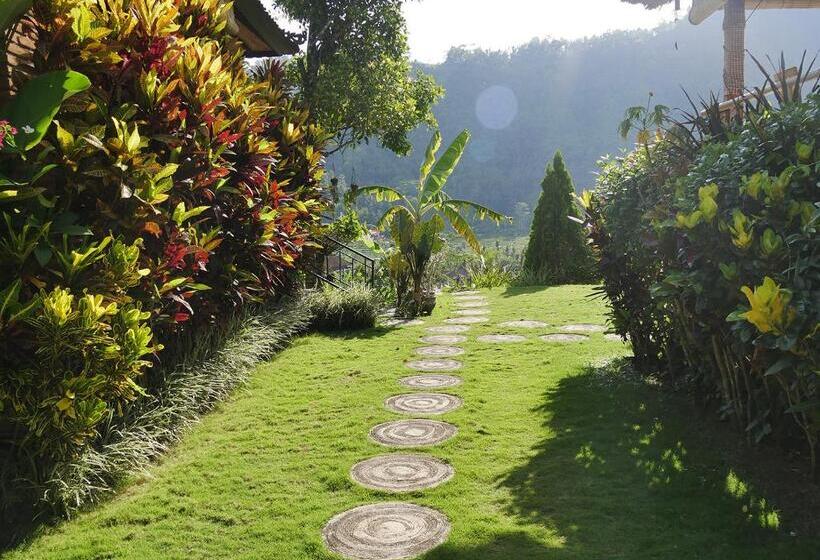 ペンション Embang Homestay