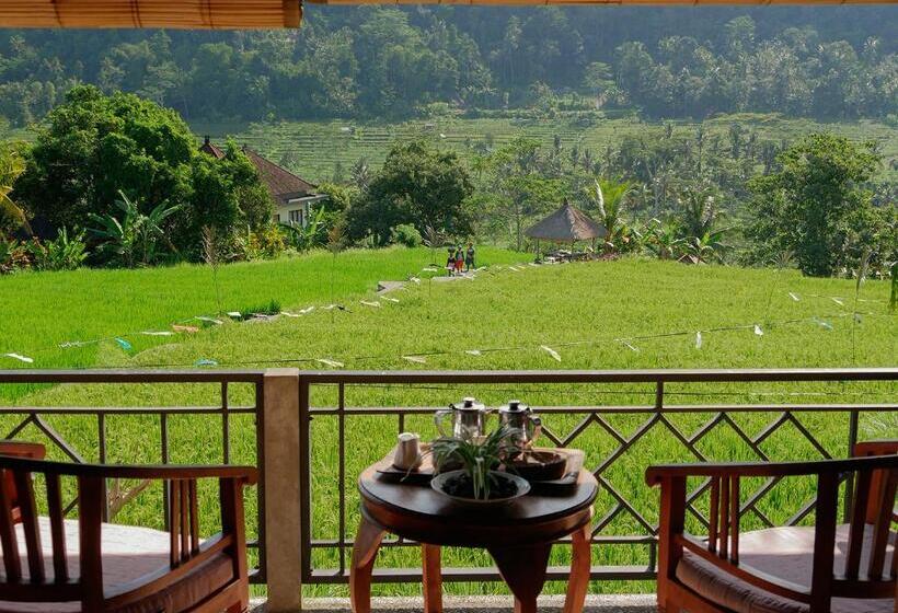 ペンション Embang Homestay