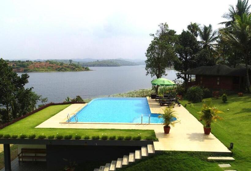 Pensionat Room In Guest Room   Lakerose Wayanad Resort   Superior Lake View